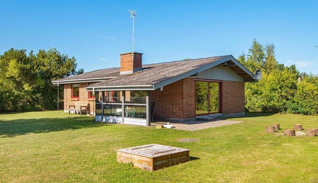 6 person holiday home in Ørsted-By Traum