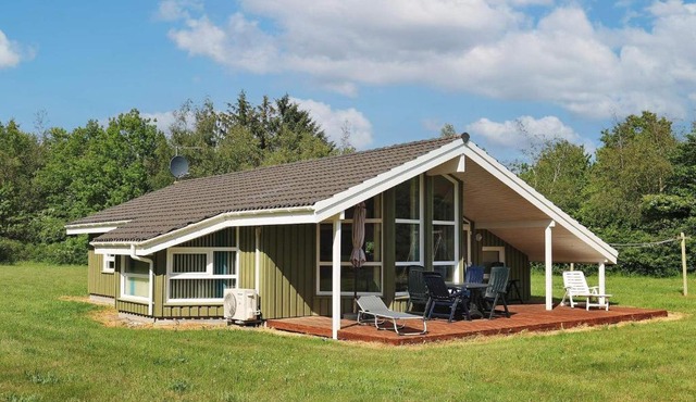 6 person holiday home in Bindslev-By Traum