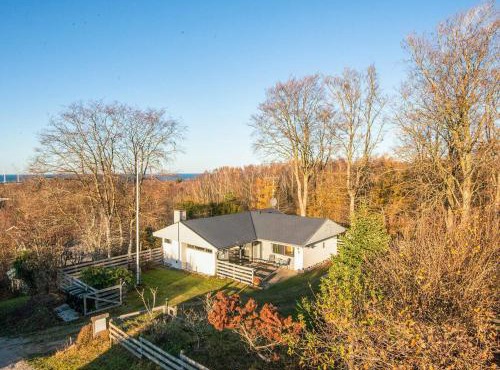 6 person holiday home in Glesborg