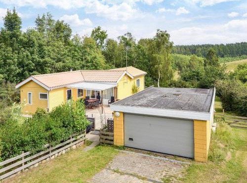 6 person holiday home in Ebeltoft