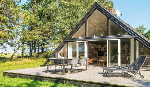 6 person holiday home in Fanø-By Traum