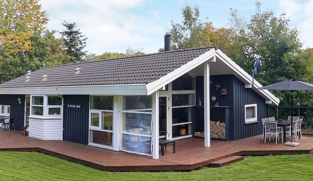 6 person holiday home in Farsø-By Traum