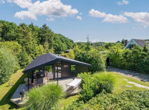 6 person holiday home in Glesborg-By Traum