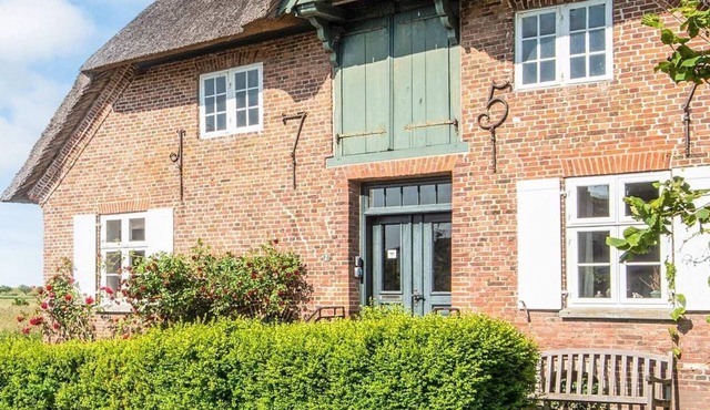 6 person holiday home in Højer