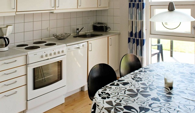 6 person holiday home in Højer