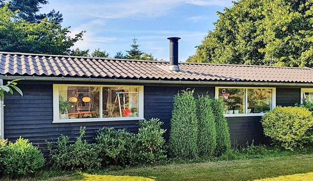 6 person holiday home in Højby-By Traum