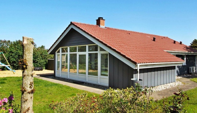 6 person holiday home in Hemmet