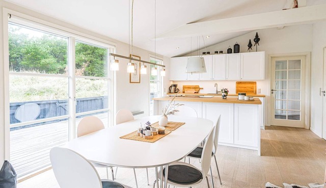 6 person holiday home in Henne