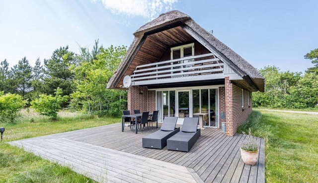 6 person holiday home in Henne