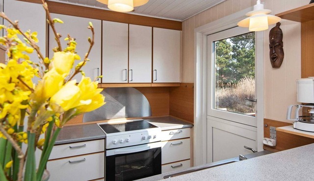 6 person holiday home in Henne