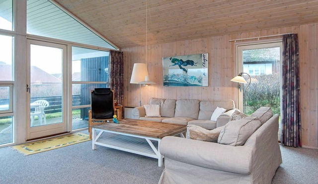 6 person holiday home in Henne