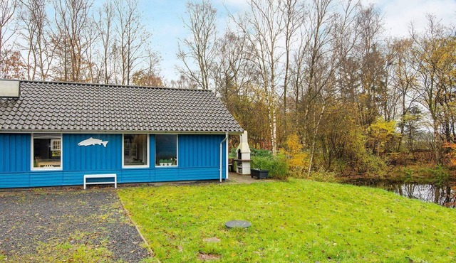 6 person holiday home in Kibæk