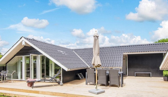 6 person holiday home in Knebel-By Traum