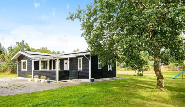 6 person holiday home in Kolind