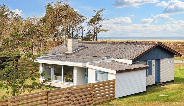 6 person holiday home in Læsø