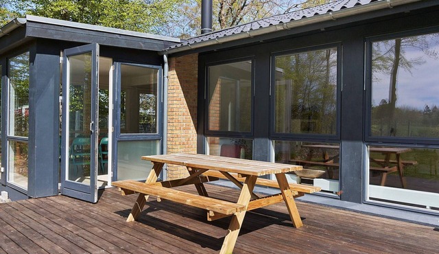 6 person holiday home in Rønne