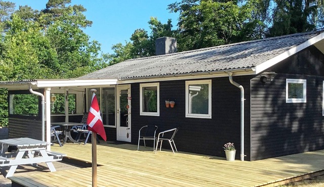 6 person holiday home in Rønde