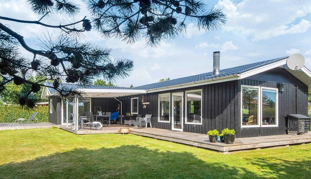 6 person holiday home in Tarm
