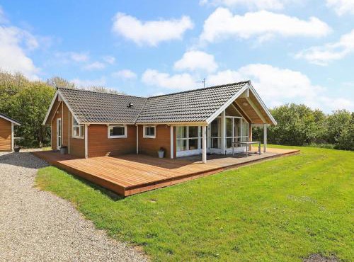 6 person holiday home in Vestervig-By Traum