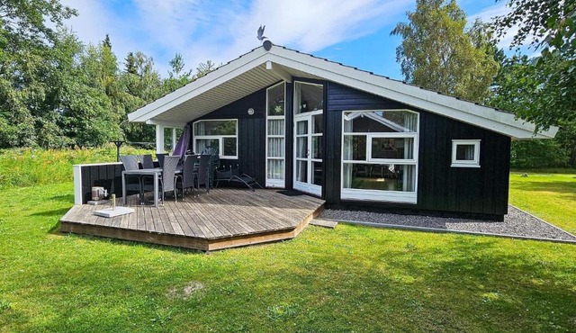 6 person holiday home in Hadsund