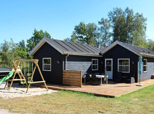 6 person holiday home in Hadsund