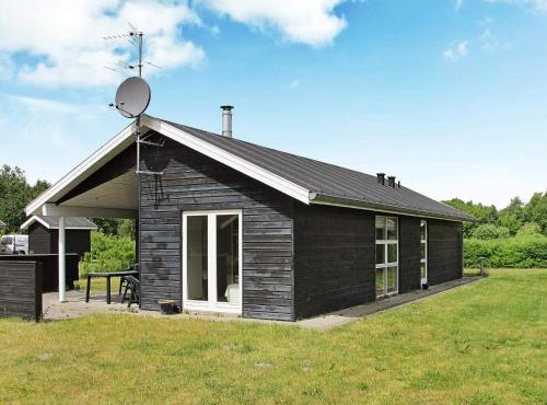 6 person holiday home in Hals-By Traum