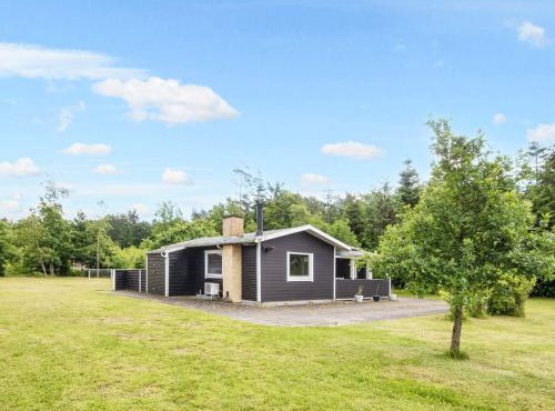 6 person holiday home in Kolind-By Traum