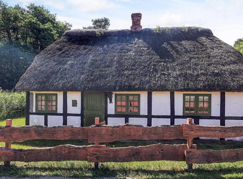 6 person holiday home in Læsø
