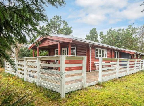 6 person holiday home in Oksbøl