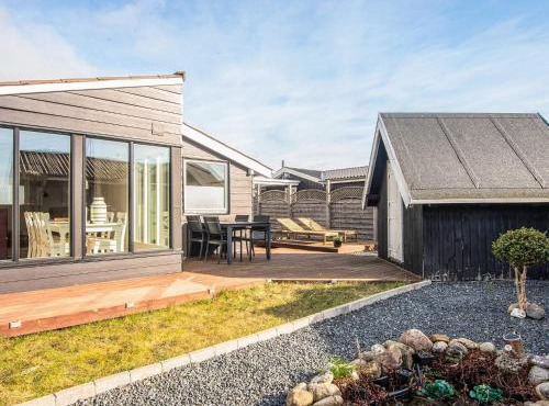 6 person holiday home in Rønde