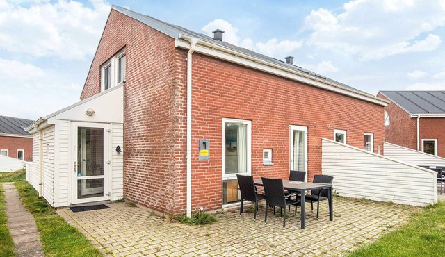 6 person holiday home in Rømø-By Traum