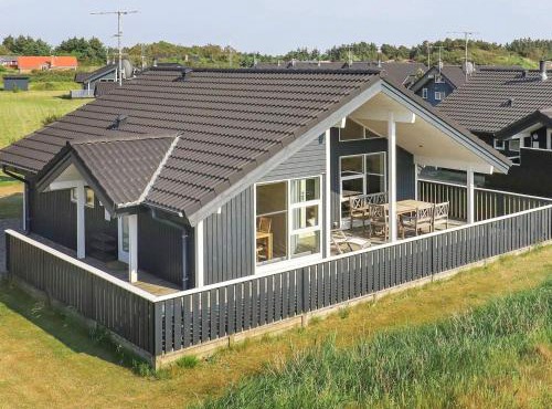 6 person holiday home in Ringkøbing-By Traum