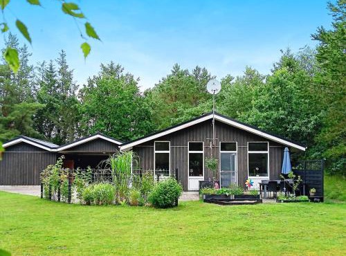 6 person holiday home in Sæby-By Traum