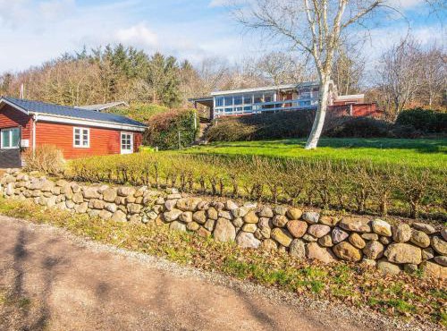 6 person holiday home in Struer-By Traum
