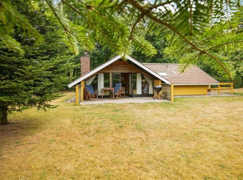 6 person holiday home in Toftlund