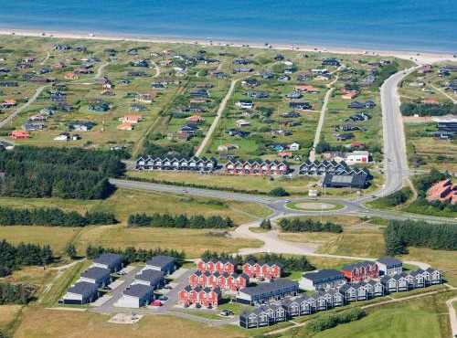 6 person holiday home on a holiday park in Løkken