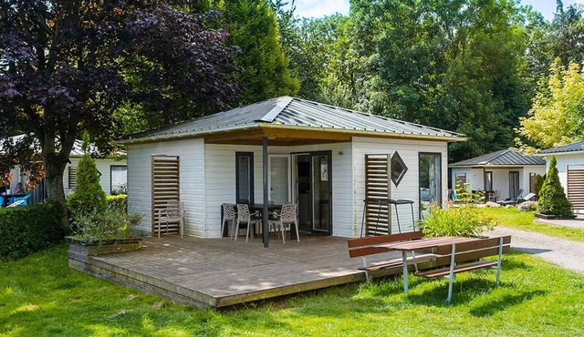 6 person holiday park home in Hesselager