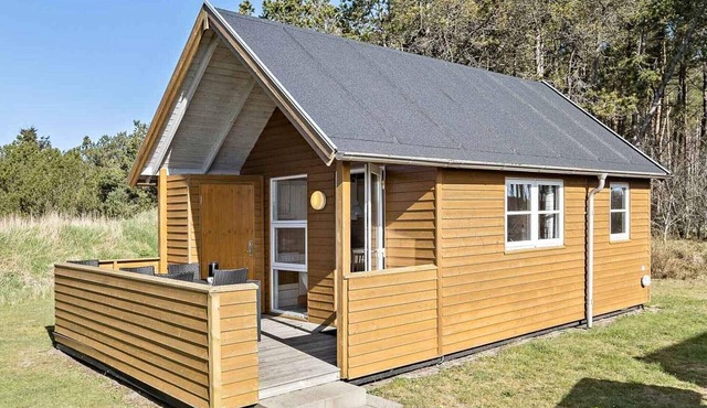 6 person holiday park home in Skagen