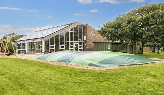 6 person holiday park in Hemmet