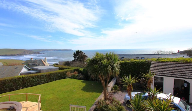 6 TARIFA, family friendly, country holiday cottage in Bigbury-On-Sea