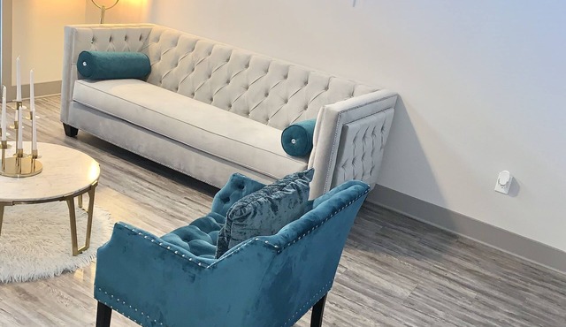 60 SHADES OF GREYLUXE LOCATION Corporate Housing Available