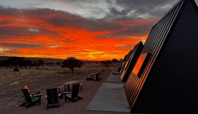 #60 Star-Gazing A-frame cabin 2 double beds, pet friendly, bathroom at bathhouse