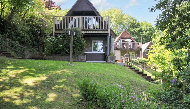 60 VALLEY LODGE, pet friendly, with pool in Gunnislake