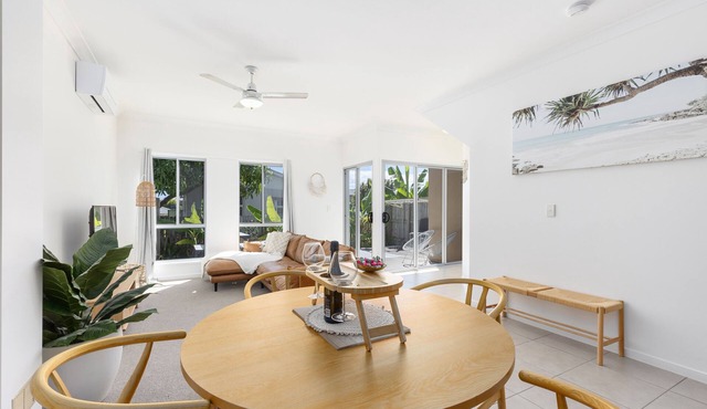 600m to esplanade - Spacious + Everything you need