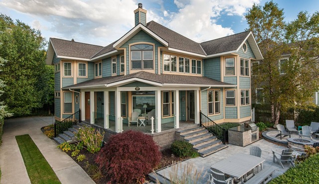 605 Monroe - Overlooking South Beach & Lighthouse