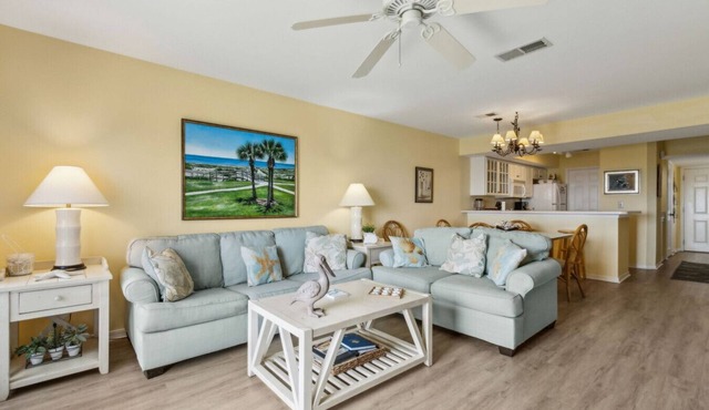 609 Sailmaker - Seaside Escape