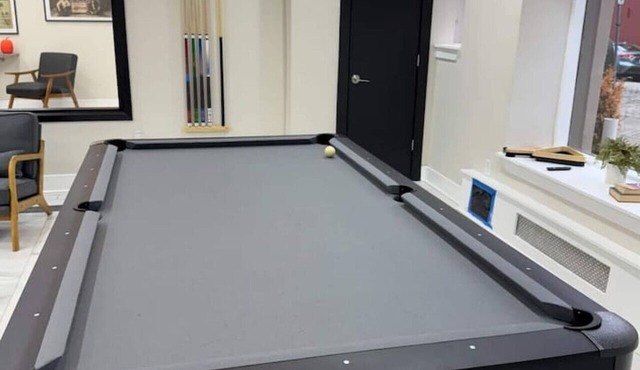 610 Large Studio Downtown With Pool Table