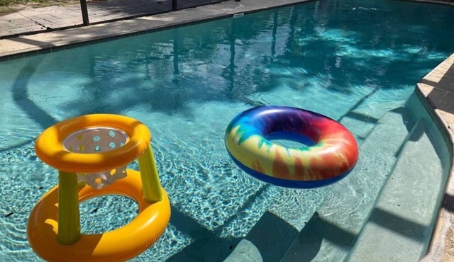 6148 Sandcrest · Across Street From Universal. Pool Sleep 8+