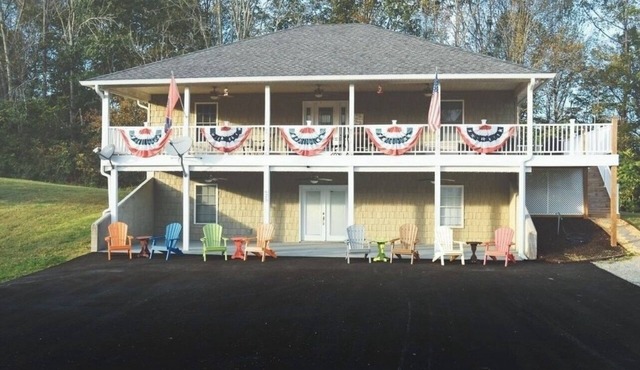 625 Frisco Ln, just up the hill from Sunset Marina, 4.4 miles from Byrdstown