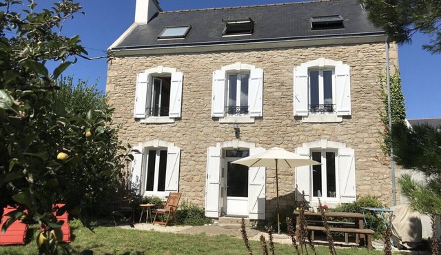 634-Beautiful Breton house-sea view-300m from the beach